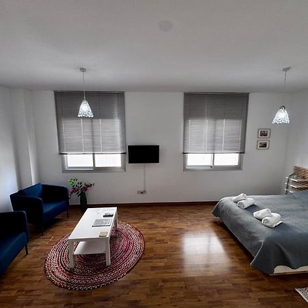 Lovely Studio Apartment In Pafos Exterior photo