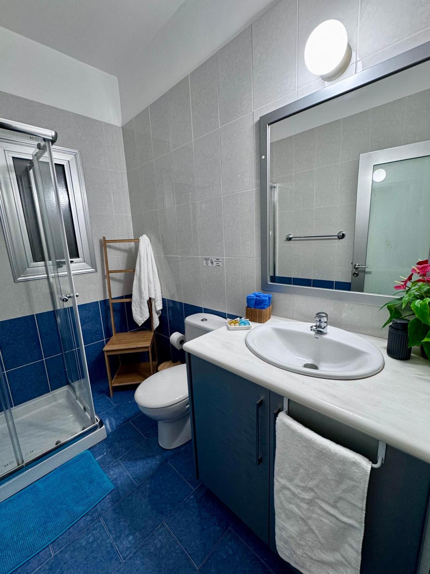 Lovely Studio Apartment In Pafos Exterior photo